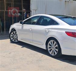 هيونداي أزيرا